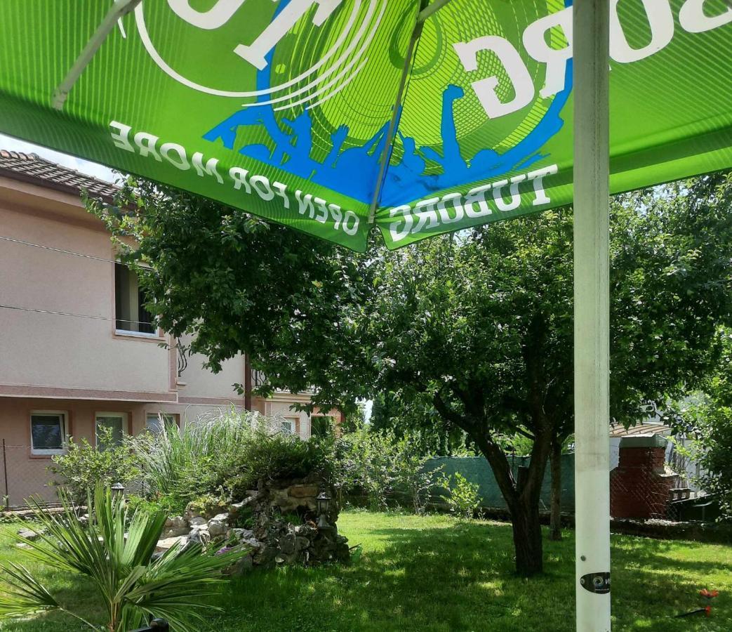 Vera Homestay Pestani